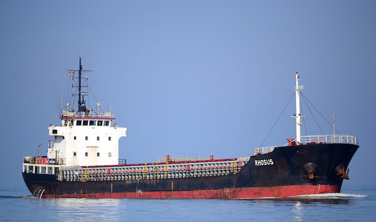 Scrap fire in cargo hold of Thai bulk carrier, Netherlands