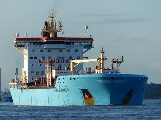 Maersk container ship suffers an attack in Nigeria 