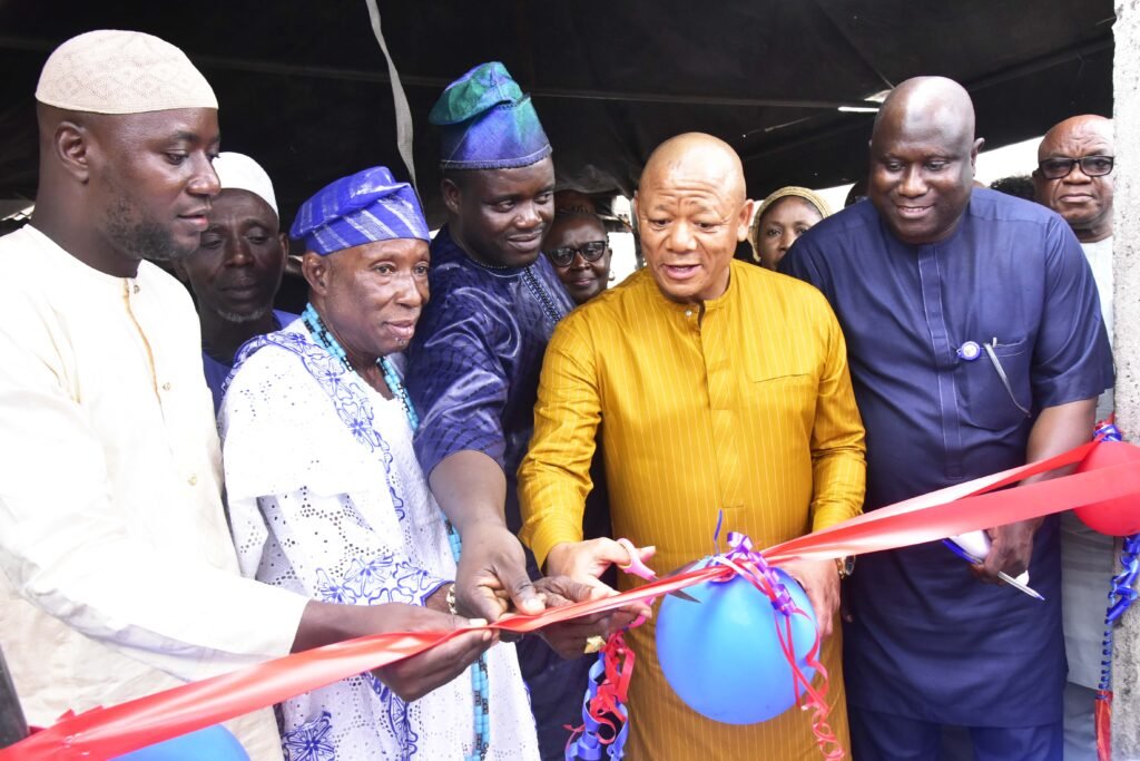 L--R, Ajeromi Ifelodun LGA, CDC, General Secretary, Abubakar Musa, Baale of Alayabiagba Town, in Ajeromi Ifelodun LGA, Dr. Y. Adeshina Ojora, Special Adviser on Special Duty to Chairman of Ajeromi Ifelodun LGA,Alh. Kudus Nurudeen, NASCON Allied Industries Plc, Managing Director, Thabo Mabe, NASCON Allied Industries Plc, Head of HR, Murtala Zubair, At the NASCON Allied Industries Plc, Handover/ Commissioning of Borehole Project to Alayabiagba Community Apapa Ajegunle Lagos during the week.