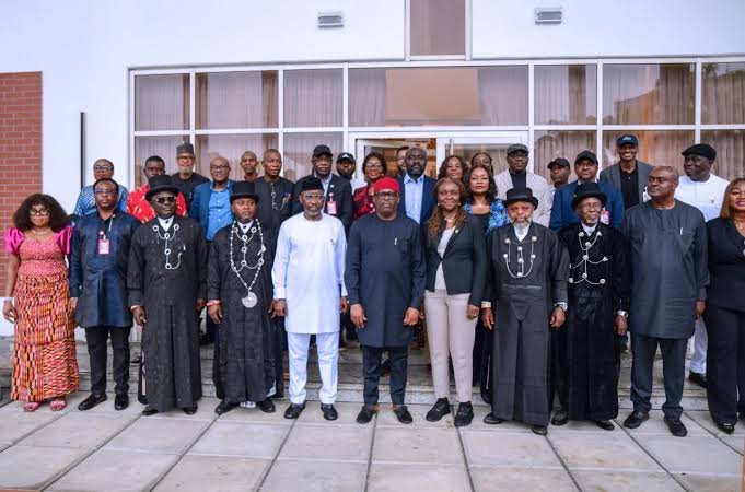 FG Visits Bille Community Over Gas Seepage, Offers Relief to Residents